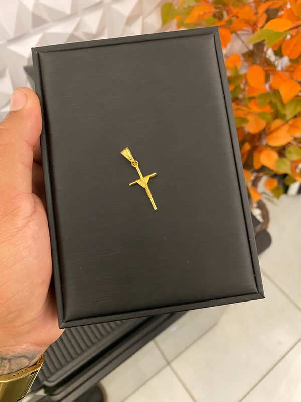 Pingente - Crucifixo com fio enrolado pequeno